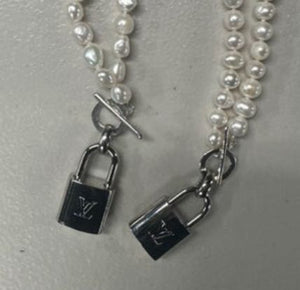 Silver LV Padlock/Pearl Necklace - NV2-22LVS