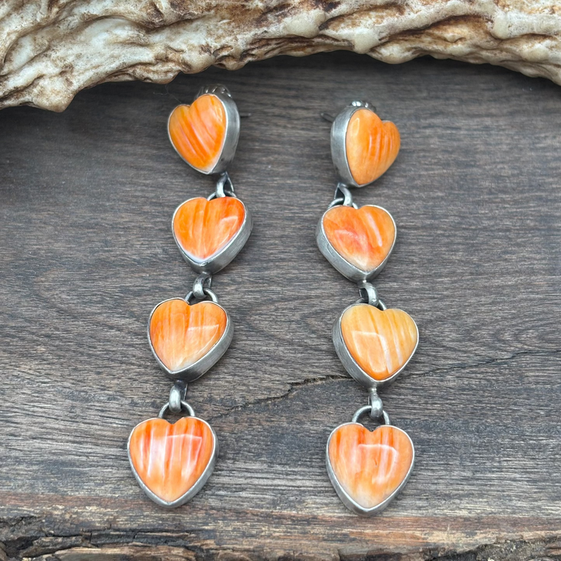 Spiny Oyster Heart Dangle Earring - ESW156