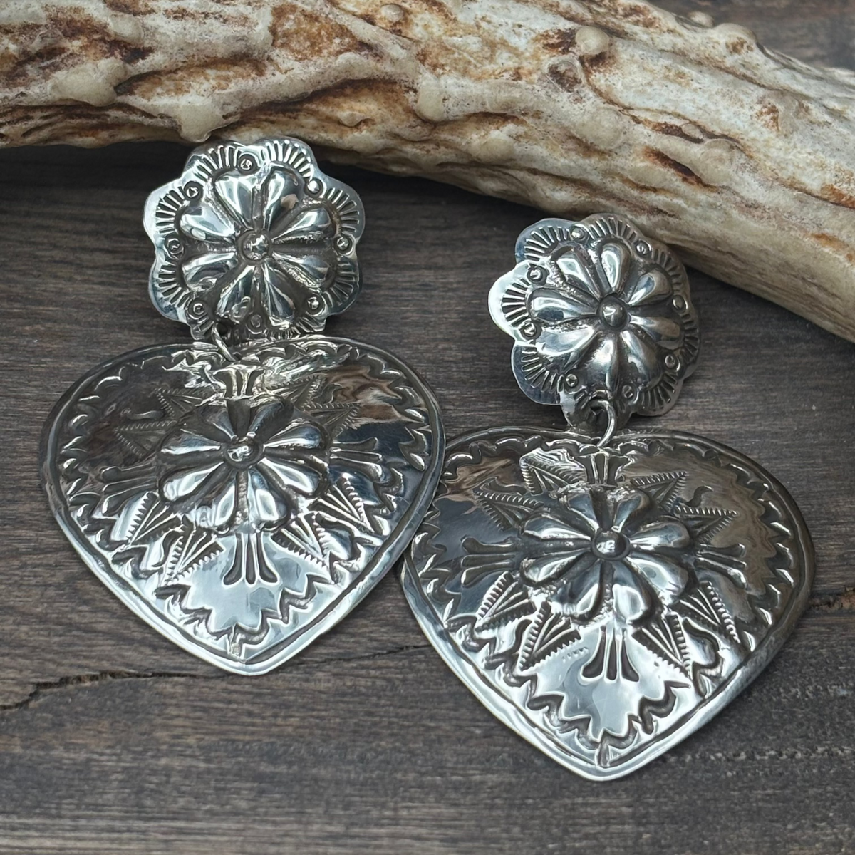 Sterling Silver Concho Heart Earring - ESW174