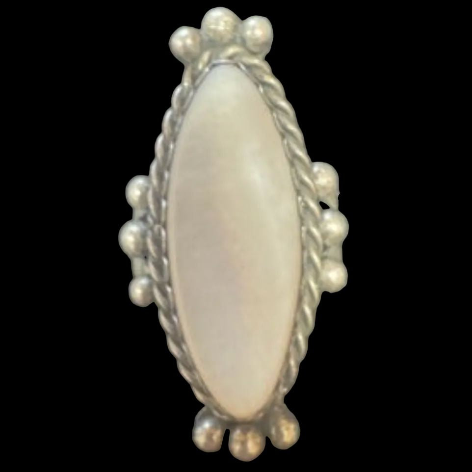 Sterling Silver Mother of Pearl Bezel Ring – Size 8.5 - RMH442