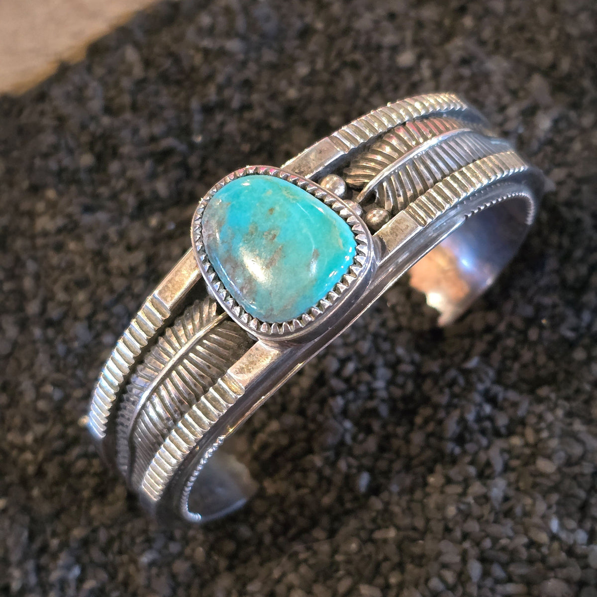 Sterling & Turquoise - 1-Stone - Feather Accent Cuff - CTL1