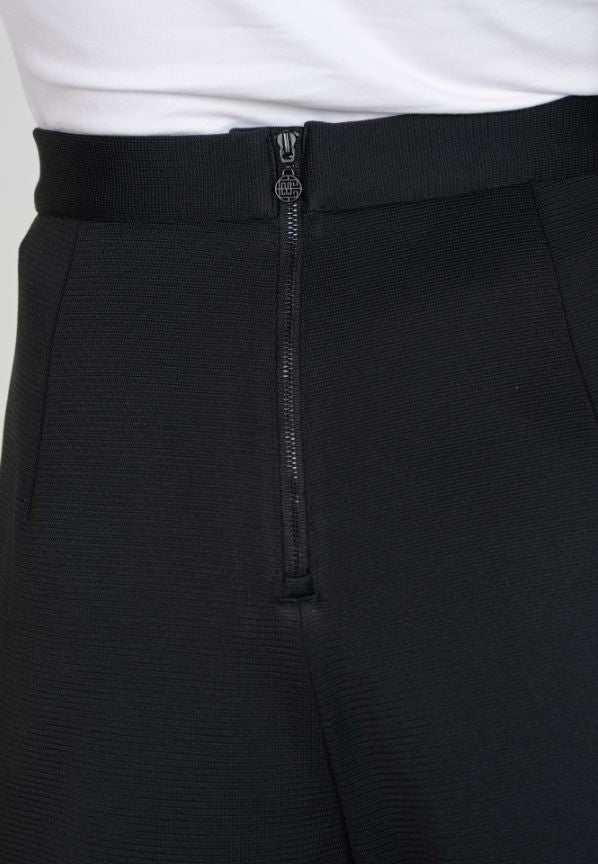 Tailored Black Short - EM924