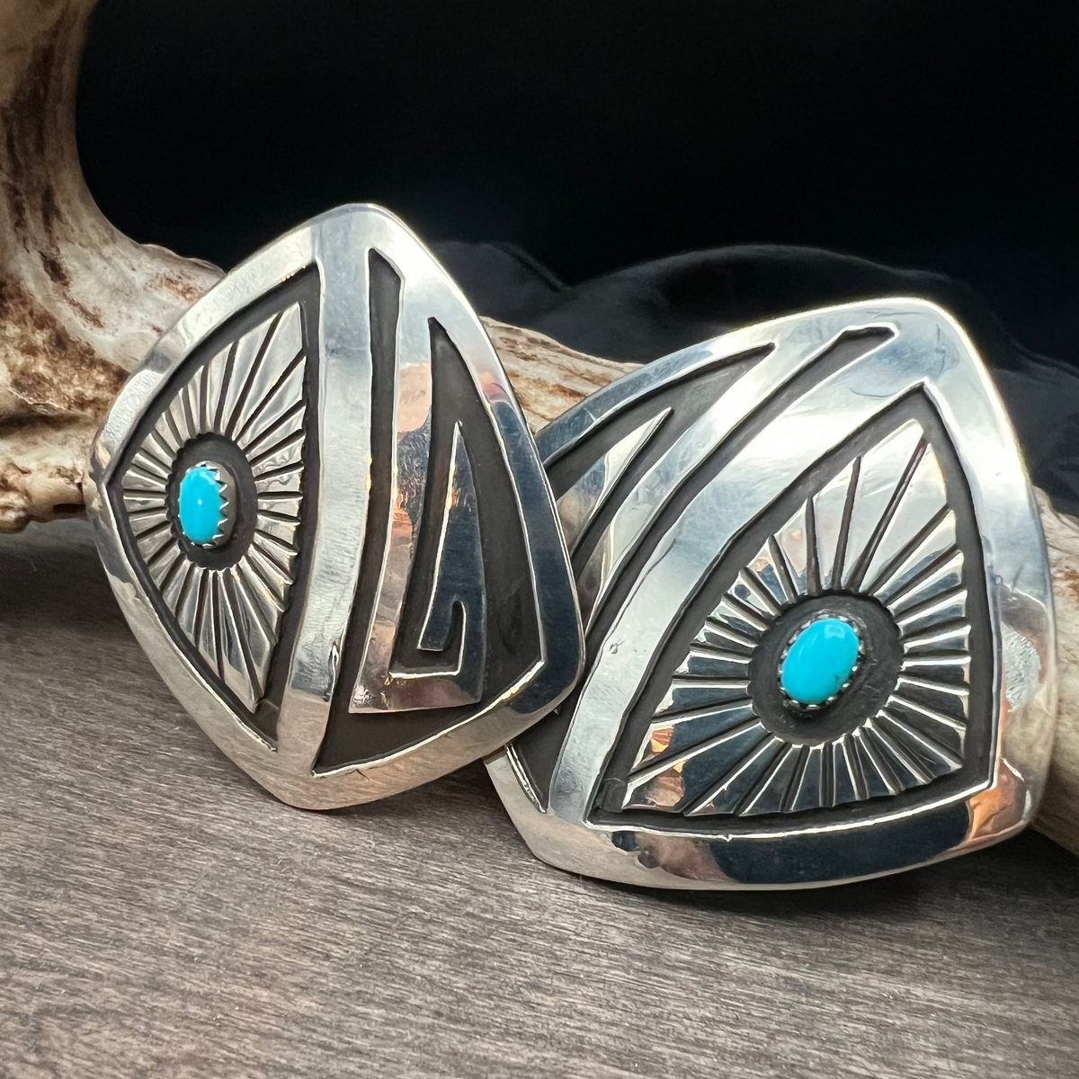 Turquoise/Sterling Silver - Ray Design Earrings - ESL110