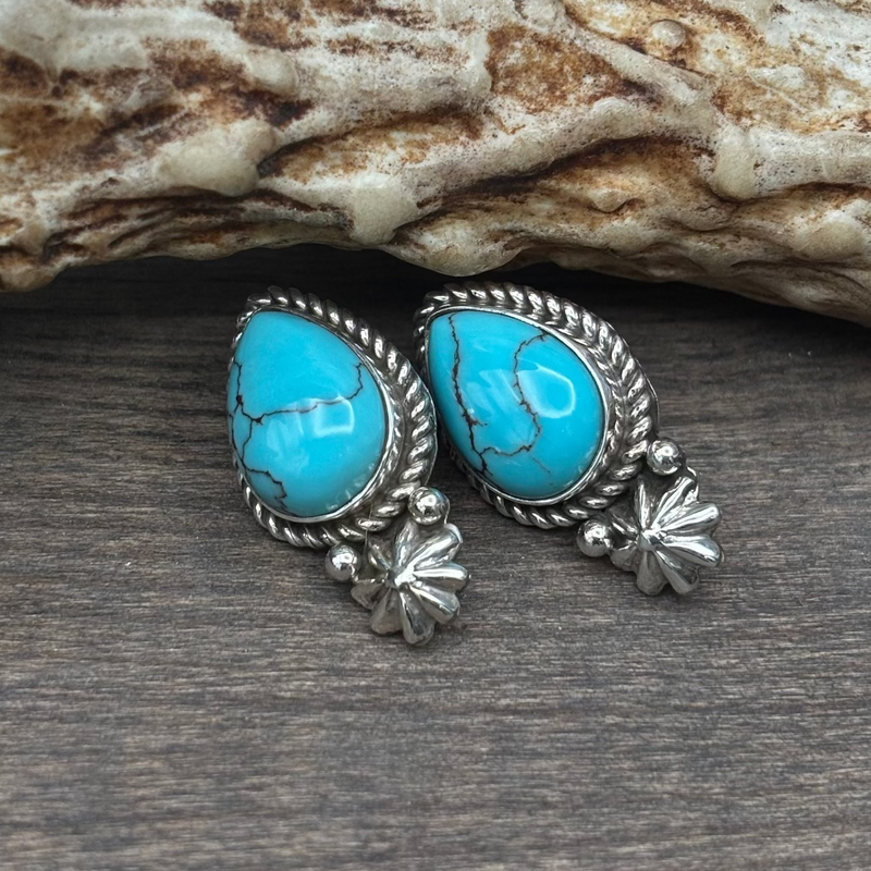 Turquoise/Sterling Silver W/Star Post Earring - ESW154