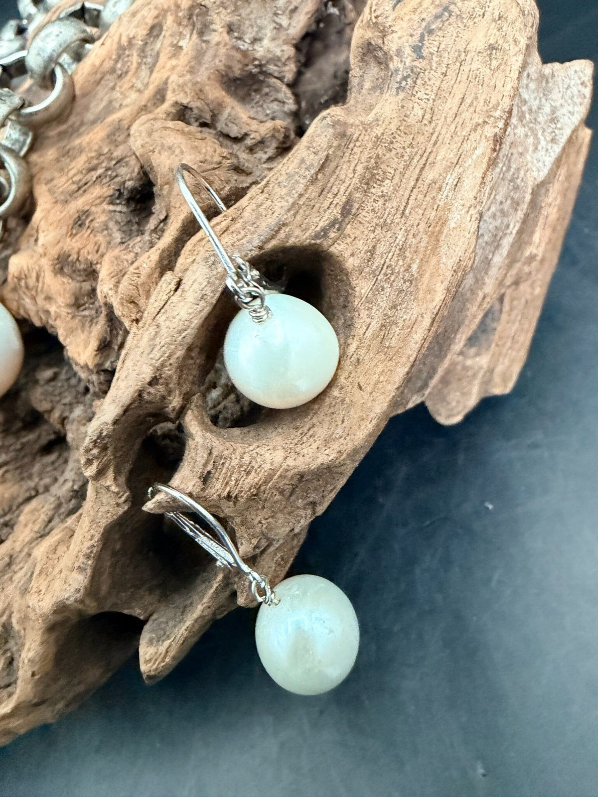 White Pearl On Silver Earrings - GP304-01S